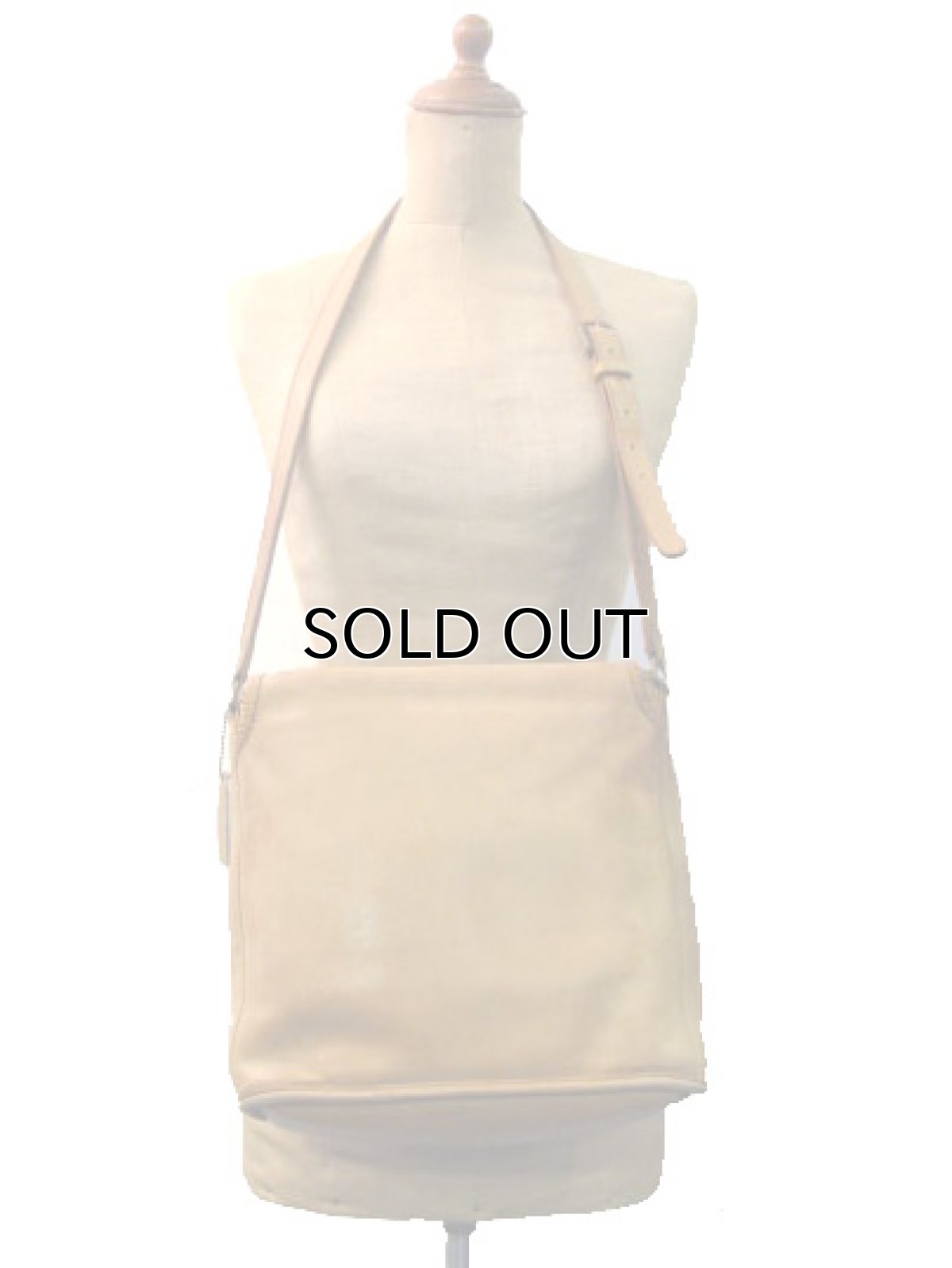 画像2: OLD COACH Leather Shoulder Bag Light Camel made in USA (2)