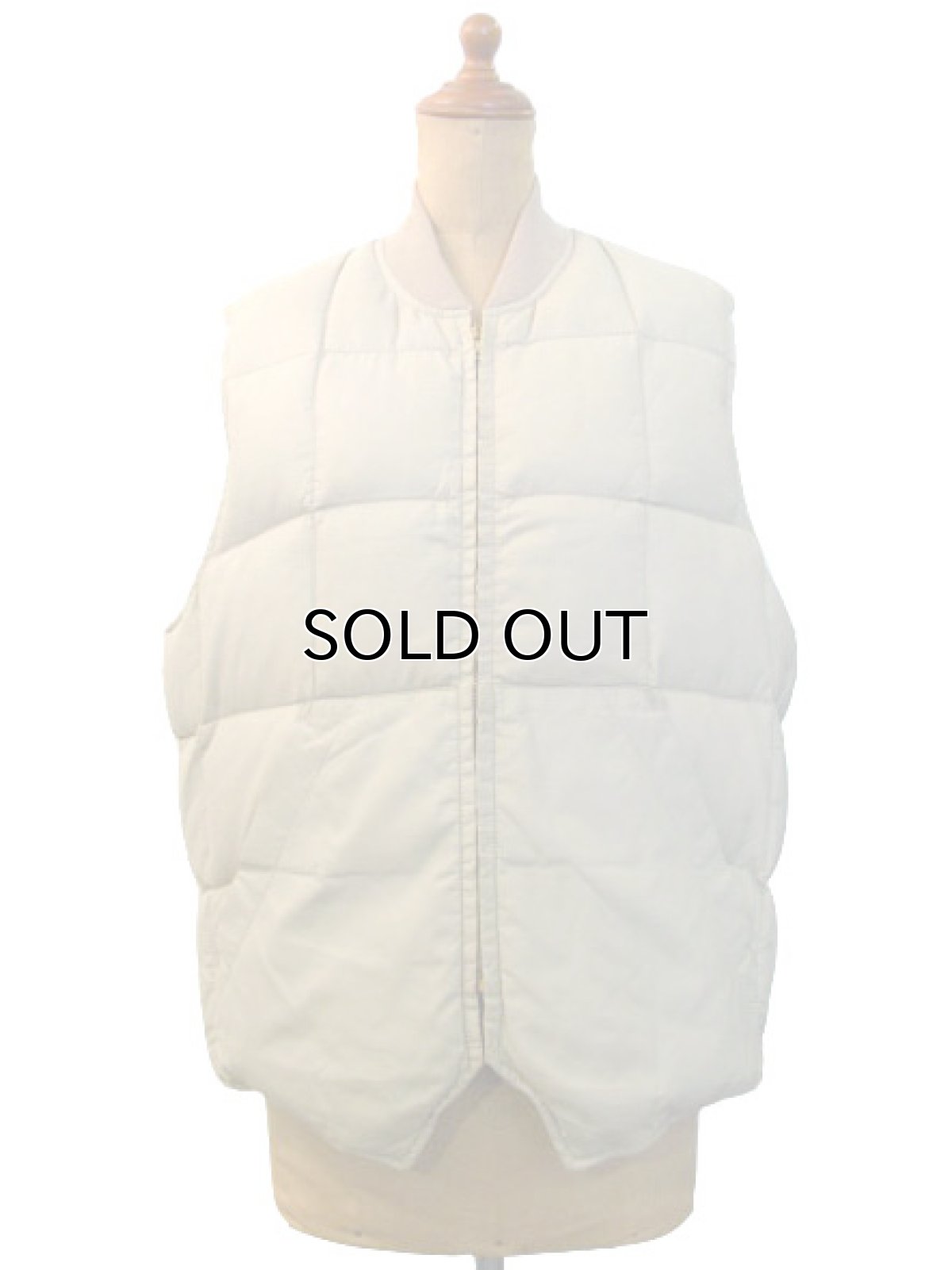 画像2: 1980's "Eddie Bauer" Goose Down Vest  BEIGE　size M  (表記 無し) (2)