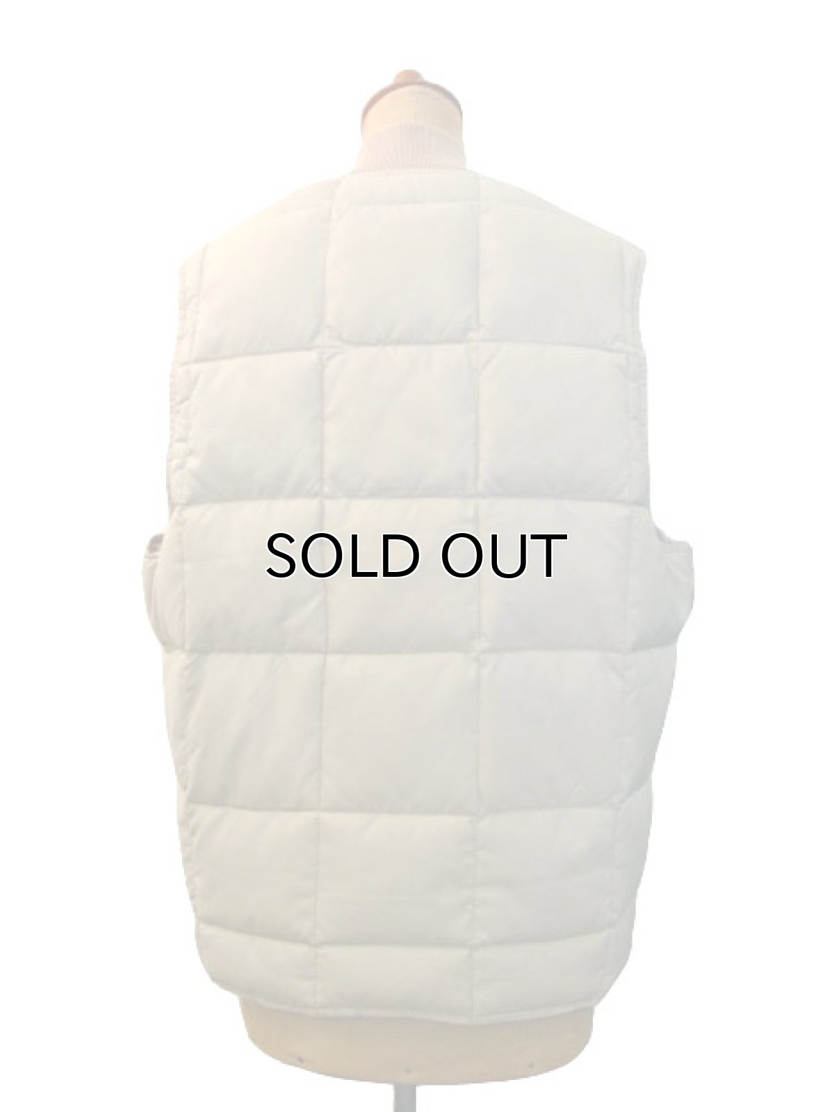 画像3: 1980's "Eddie Bauer" Goose Down Vest  BEIGE　size M  (表記 無し) (3)