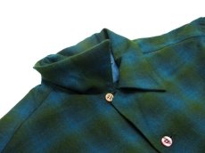 画像4: 1960's "Pendleton" L/S Ombrer Check Wool Shirts  Green　size M - L  (表記 M) (4)