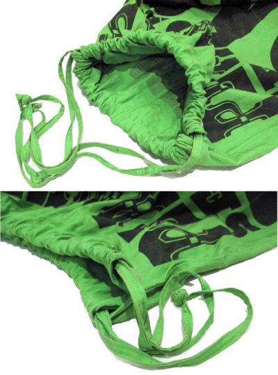 画像1: 1970's UNITED FEATURE SYNDICATE INC. "PEANUTS"  Cotton Bag  GREEN　 85cm x 57.5cm