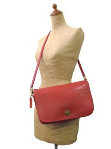 画像2: 1970's OLD COACH Leather Shoulder Bag 　RED　 made in NEW YORK USA (2)
