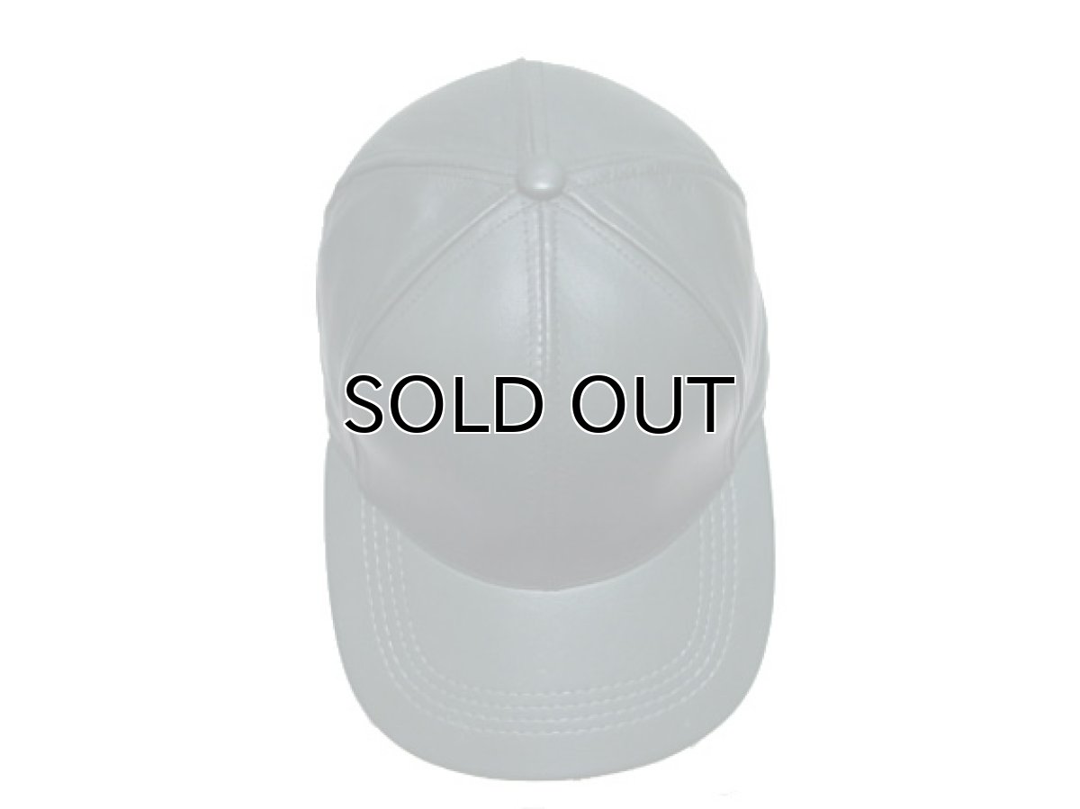 画像2: 1990's GREEN FAKE LEATHER CAP　DEAD STOCK (2)