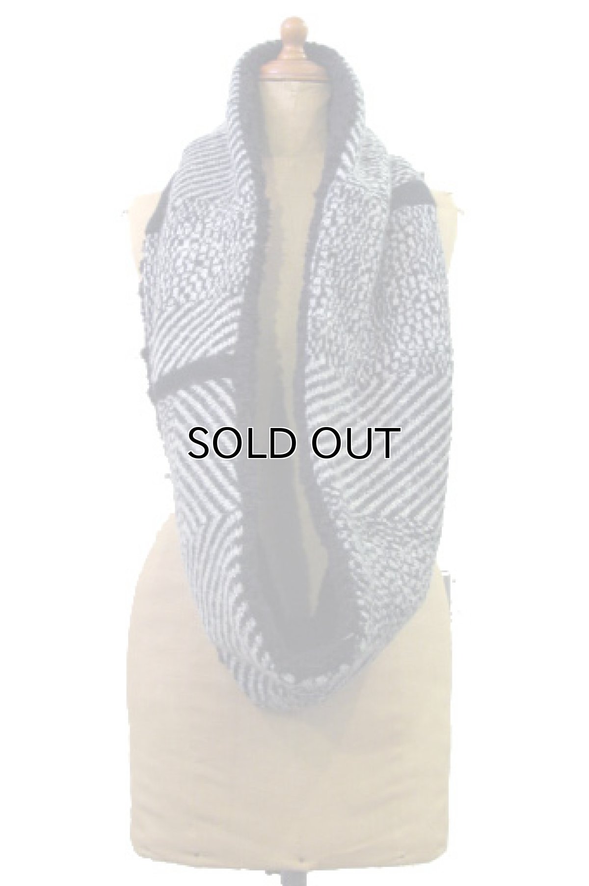 画像2: #7  Note and Pen "remake" OLD KNIT SNOOD (2)