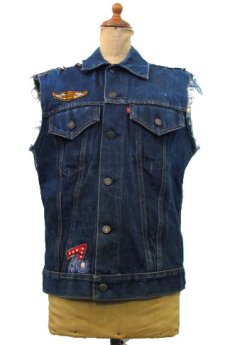 画像1: 1970's "Levi's" 70505e Cutoff Denim Vest　Indigo Blue　size S位  (表記 36) (1)