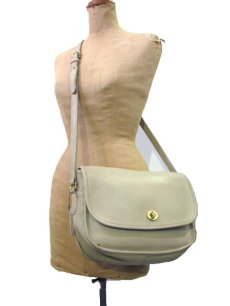 画像2: 1980-90's OLD COACH Leather Shoulder Bag 　BEIGE　 made in USA (2)