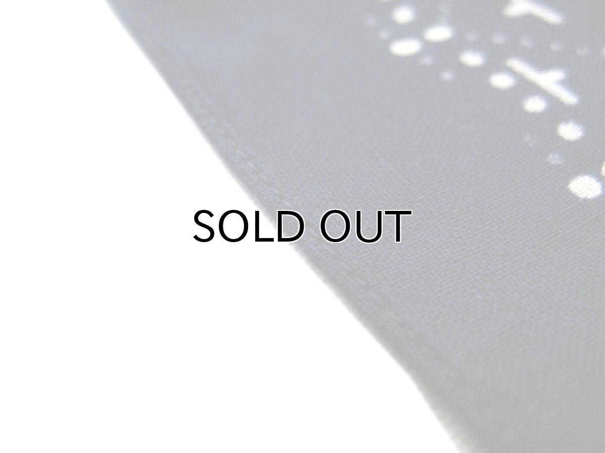 画像5: OLD BANDANNA  one washed　NAVY  55 x 52.5 cm (5)