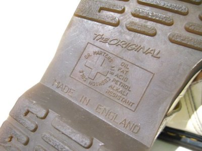 画像3: Dr.Martens Patent Leather Strap Shoes made in ENGLAND　Cream　size 25.5 cm ~ 26 cm