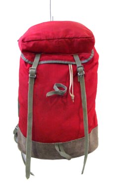 画像1: 1970's "MILLET" Nylon  Back Pack made in France　color : RED (1)