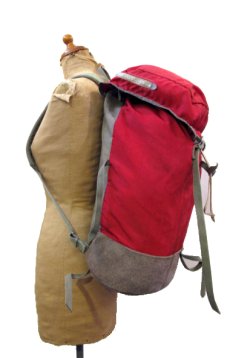 画像5: 1970's "MILLET" Nylon  Back Pack made in France　color : RED (5)