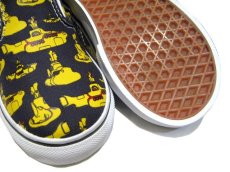 画像5: NEW VANS "The Beatles Yellow Submarine" Kids Slip-On　Navy / Yellow　size 6 / 6.5 / 8 / 8.5 / 9 (5)