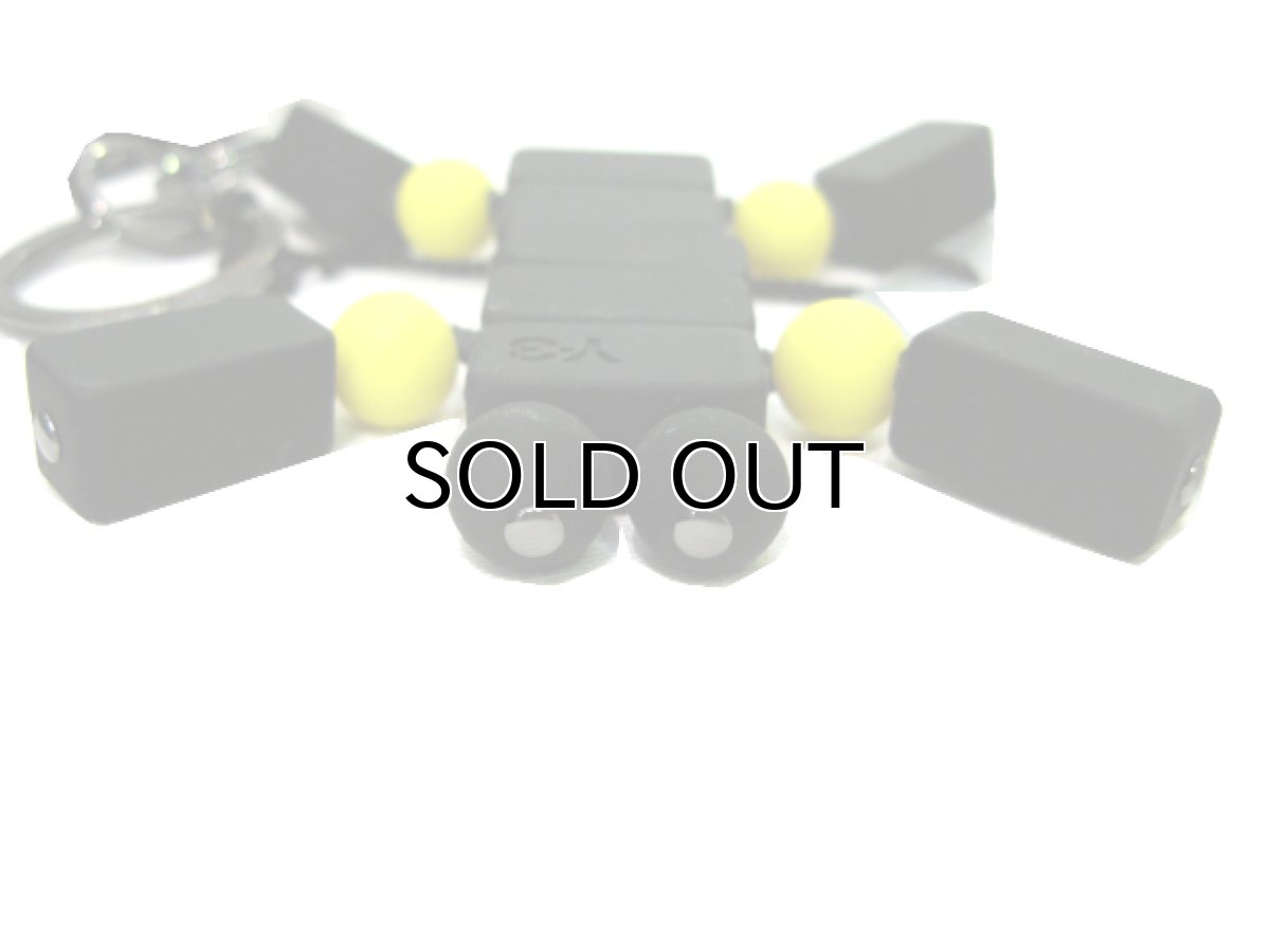 画像5: Y-3 YOHJI YAMAMOTO "Frog" Keychain color : Black / Yellow (5)