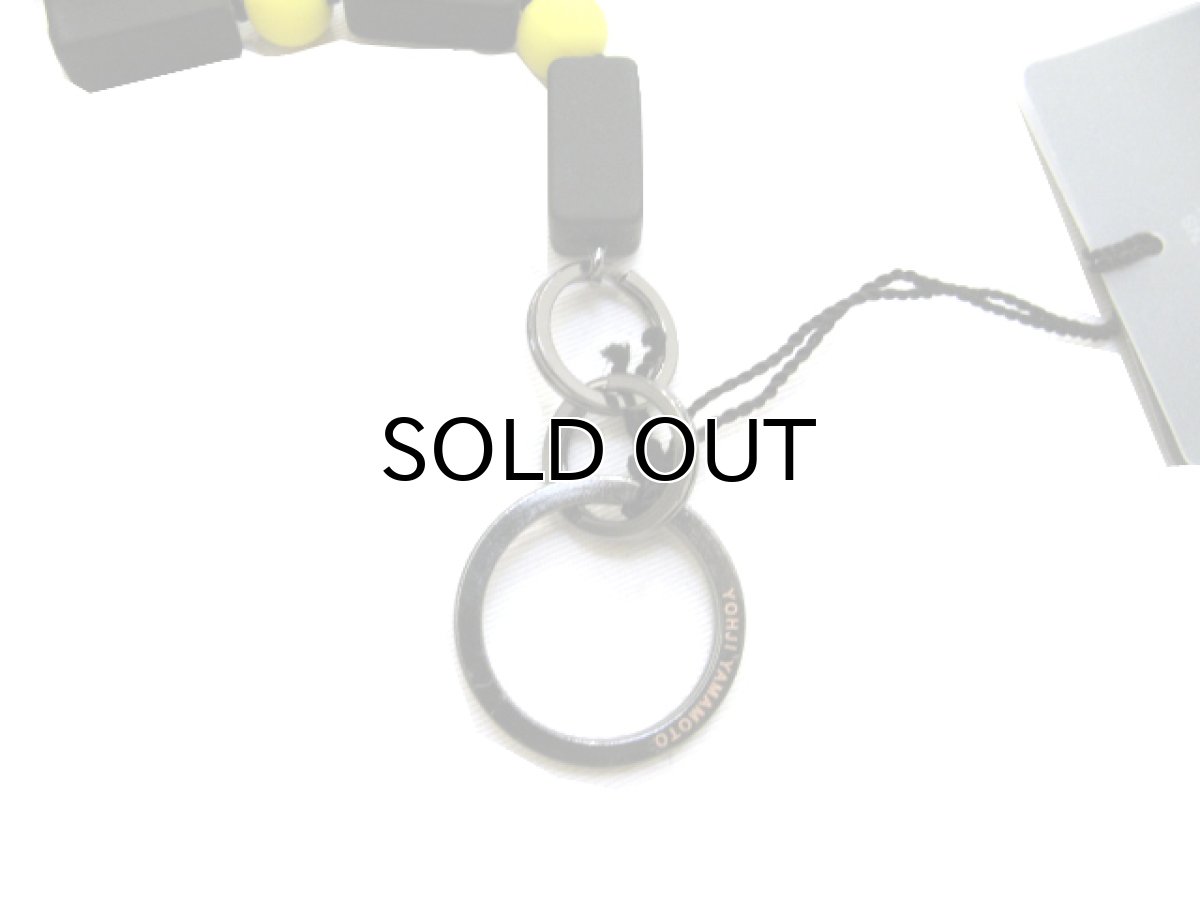 画像4: Y-3 YOHJI YAMAMOTO "Frog" Keychain color : Black / Yellow (4)