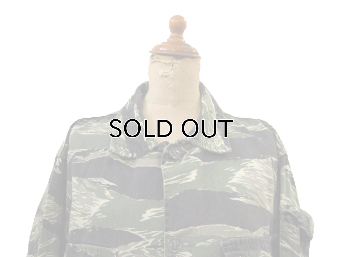 画像4: 1980's U.S.Military Tiger Stripe Camouflage Combat Jacket　Silver Tiger　size M - L (表記 不明) (4)