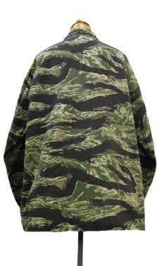 画像2: 1980's U.S.Military Tiger Stripe Camouflage Combat Jacket　Silver Tiger　size M - L (表記 不明) (2)