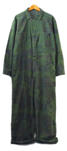 画像1: 1960-70's U.S.A Unknown Cotton Satin Camouflage All in One　Olive Green　size L (表記 不明) (1)