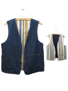 画像1: 1970's "Levi's" Reversible Vest　Denim / Multi Stripe　size S  (表記 無し) (1)