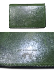 画像2: "JUTTA NEUMANN" Leather Wallet "the Waiter's Wallet" Medium Size　color : Light Green / Orange (2)