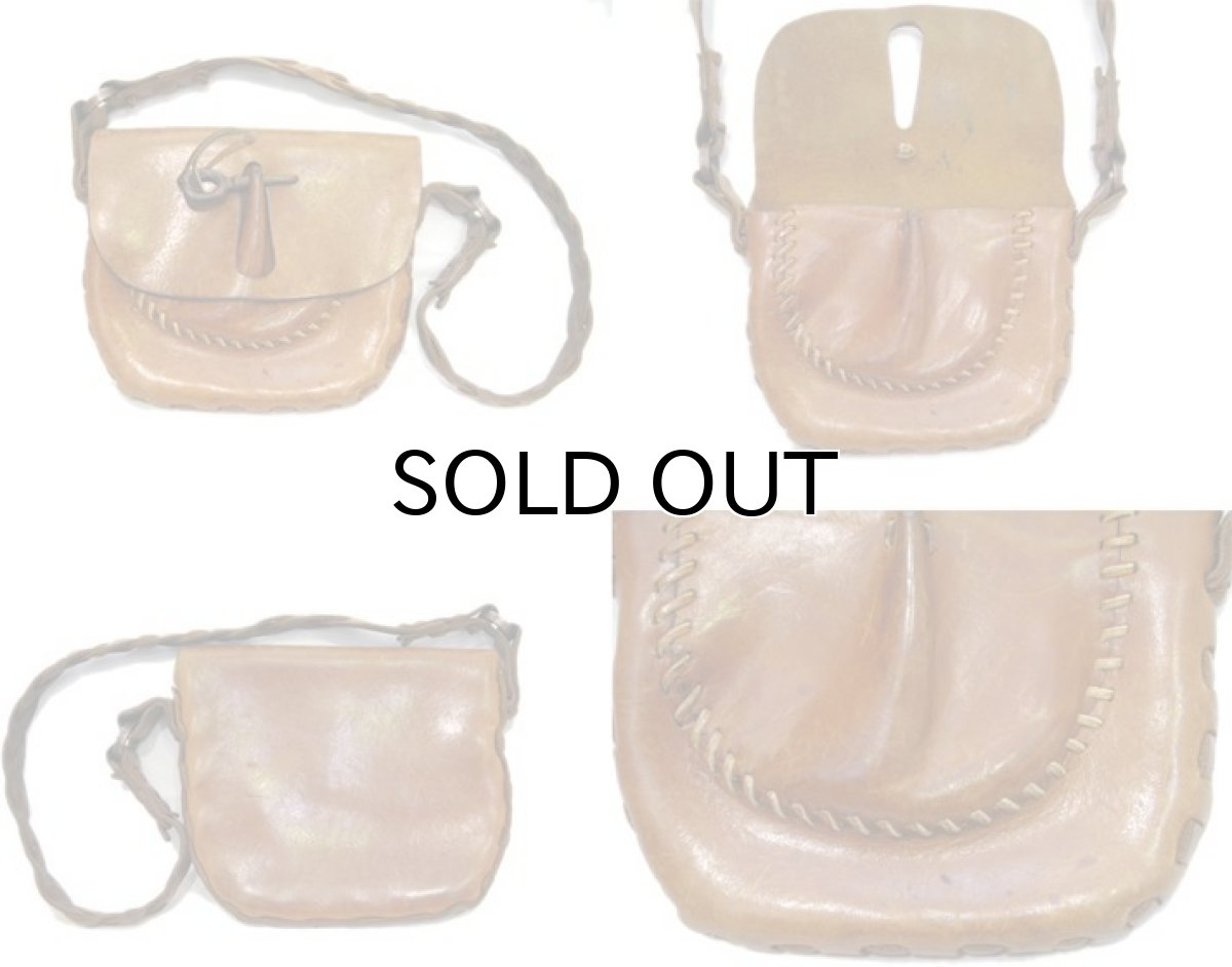 画像3: 1970's Leather Craft Shoulder Bag with Wood Key color : Lt. Brown (3)