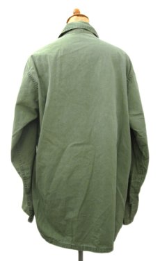 画像2: 1960's U.S.Military "TROOPER" L/S Cotton Poplin Fatigue Shirts　OLIVE　size M - L (表記 M) (2)