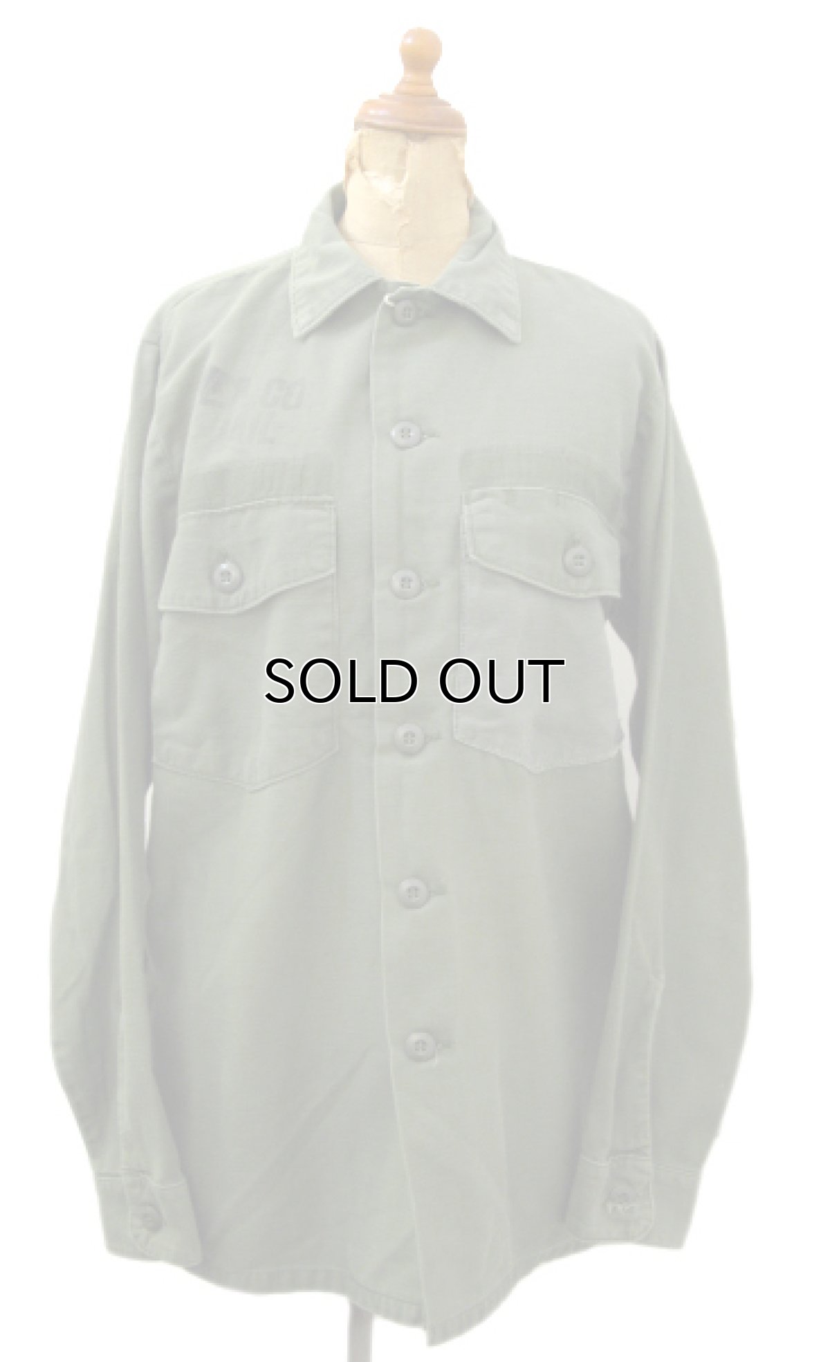 画像1: 1970's U.S.Military L/S Cotton Fatigue Shirts　OLIVE　size M - L (表記 15 1/2 x 33) (1)