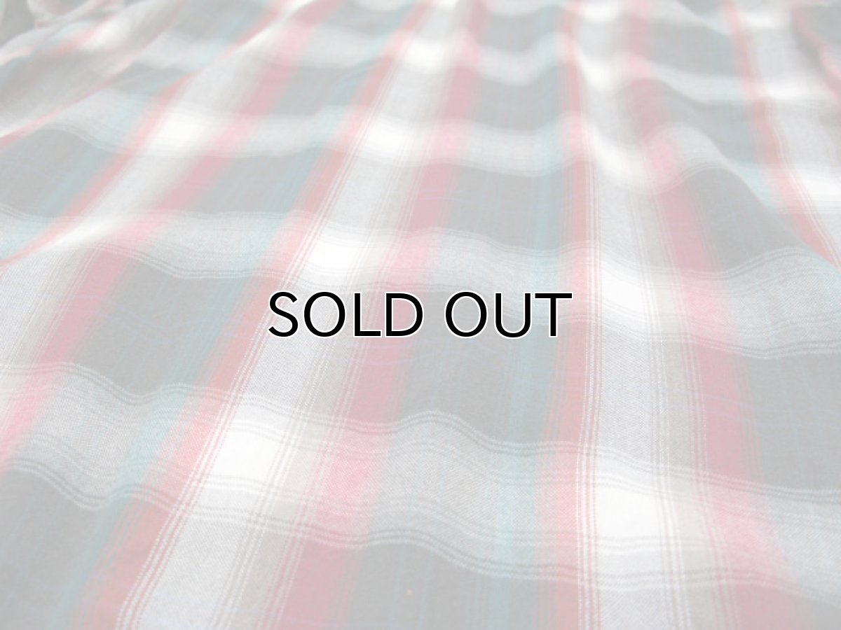 画像5: 1960's "ARROW" Ombre Check Rayon Shirts Red / Green  size M - L (表記 15 - 15 1/2) (5)