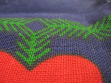 画像4: OLD Linen Fabric Tapestry "a heart"　Navy / Red / Green　93cm x 30.5cm (4)