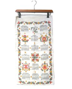 画像1: OLD Linen Fabric Tapestry "1961 Calendar"　NATURAL　39cm x 73cm (1)