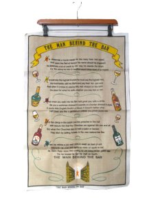 画像1: OLD Linen Fabric Tapestry "THE MAN BEHIND THE BAR"　-made in IRELAND-　BEIGE　50cm x 75cm (1)