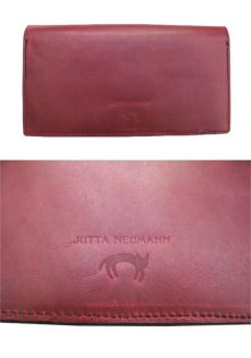 画像2: "JUTTA NEUMANN" Leather Wallet "the Waiter's Wallet"  color : Burgundy / Purple 長財布 (2)