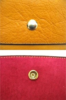 画像3: "JUTTA NEUMANN" Leather Wallet "the Waiter's Wallet"  color : Mustard / Magenta 長財布 (3)