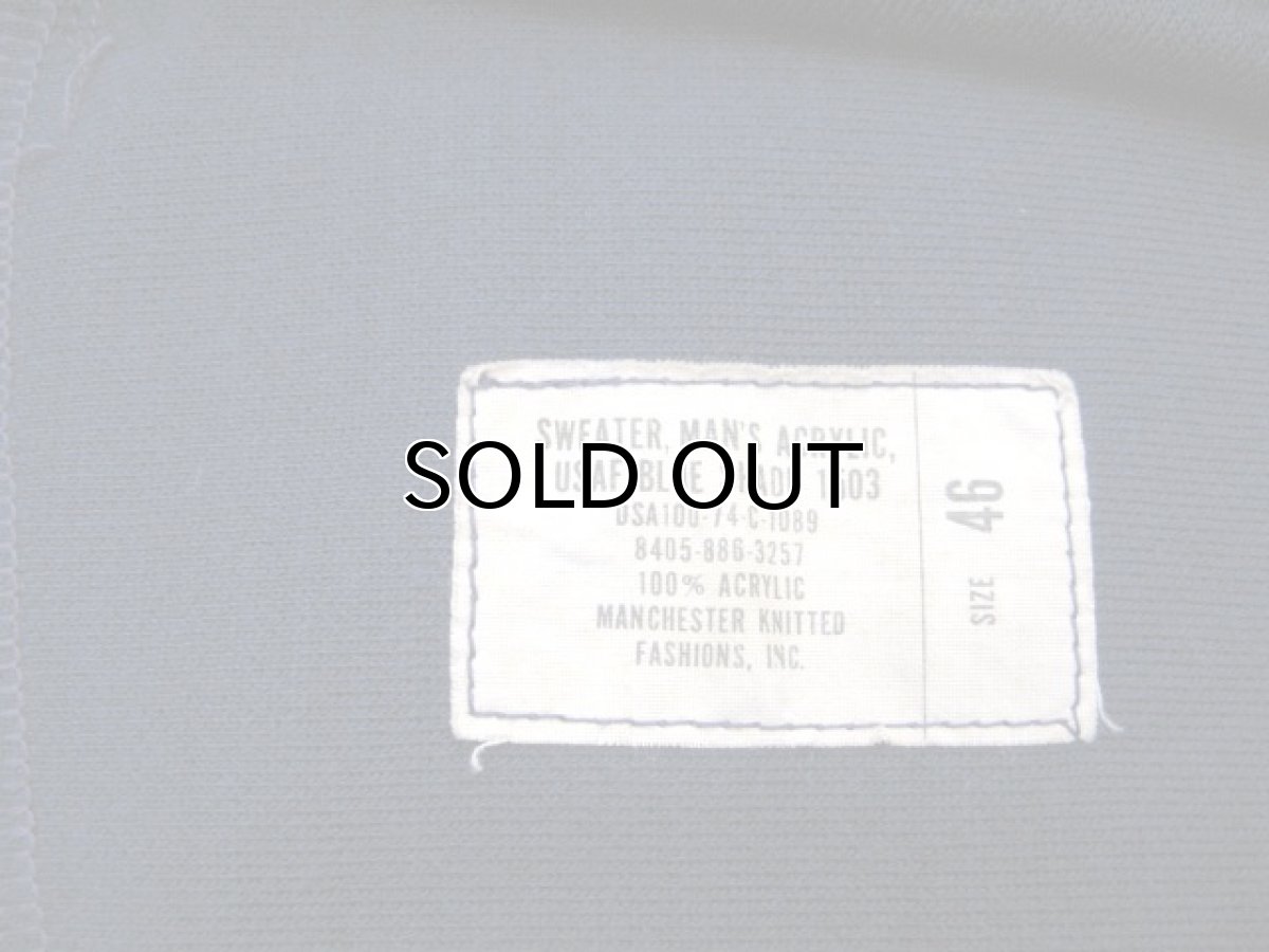 画像4: 1970's U.S.AIR FORCE Acrylic Cardigan BLUE size M - L (表記 46) (4)