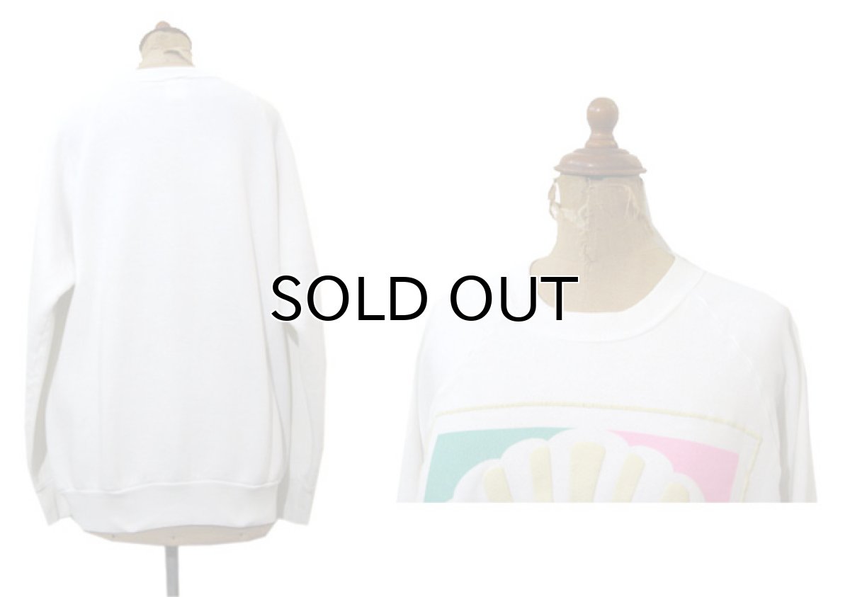 画像2: 1980's FRUIT OF THE ROOM "Cape cod" Crew Neck Sweat Shirts -made in USA- WHITE size M (表記 L) (2)