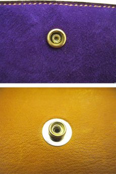 画像4: "JUTTA NEUMANN" Leather Wallet "the Waiter's Wallet"  color : Mustard / Purple 長財布 (4)