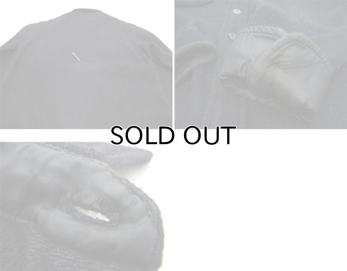 左下)トップボタンホール上のホツレ