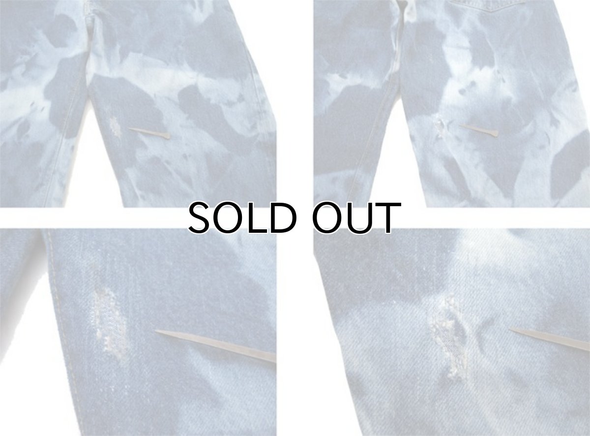 左側)フロント左股下のリペア  右側)背面右股下のリペア跡