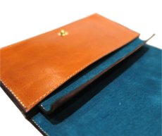 画像9: "JUTTA NEUMANN" Leather Wallet "the Waiter's Wallet"  color : Caramel / Turquoise Blue (9)