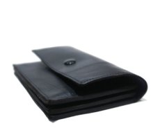 画像4: "JUTTA NEUMANN" Leather Wallet "the Waiter's Wallet" Medium Size　color : Black / Purple (4)