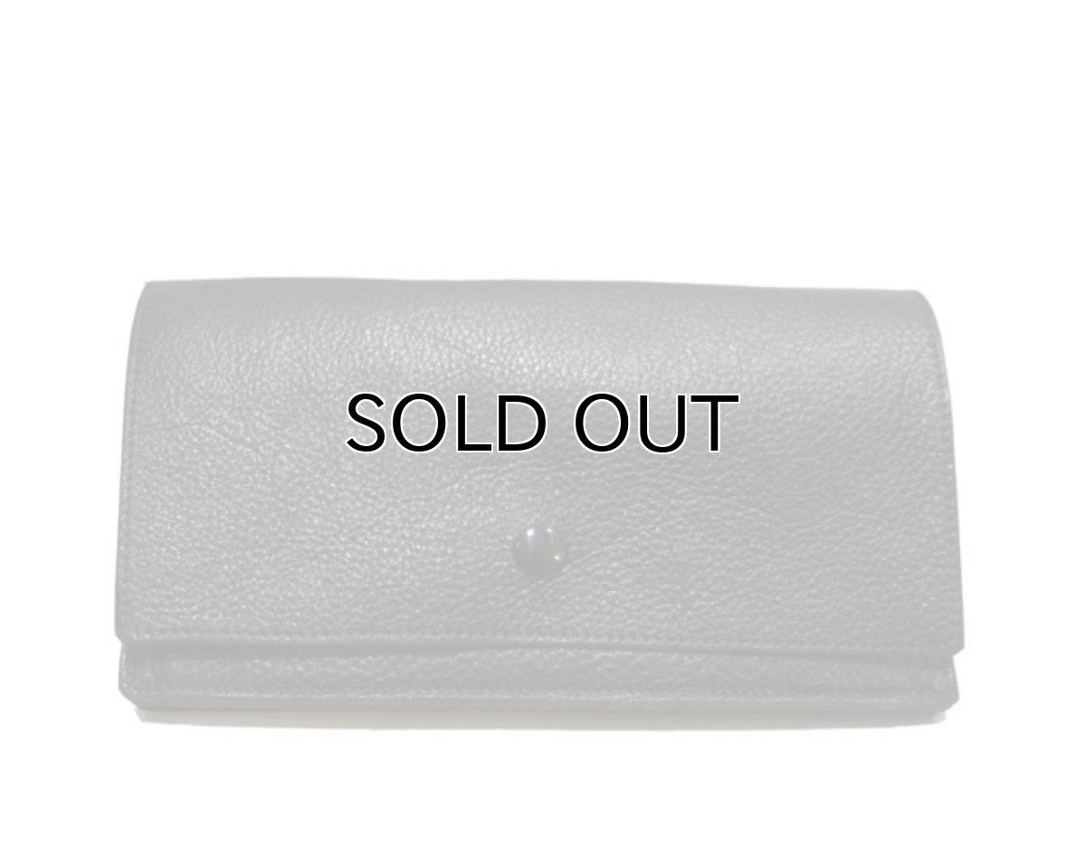 画像2: "JUTTA NEUMANN" Leather Wallet "the Waiter's Wallet"  color : Black / Magenta　長財布 (2)