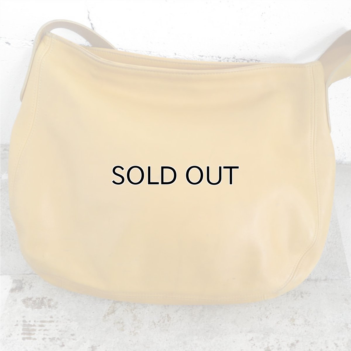 画像2: 1990's~ OLD COACH Leather Shoulder Bag 　MUSTARD (2)