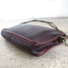 画像4: 1960-70's OLD COACH Leather Shoulder Bag 　BURGUNDY (4)
