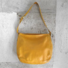 画像1: 1990's~ OLD COACH Leather Shoulder Bag 　MUSTARD (1)