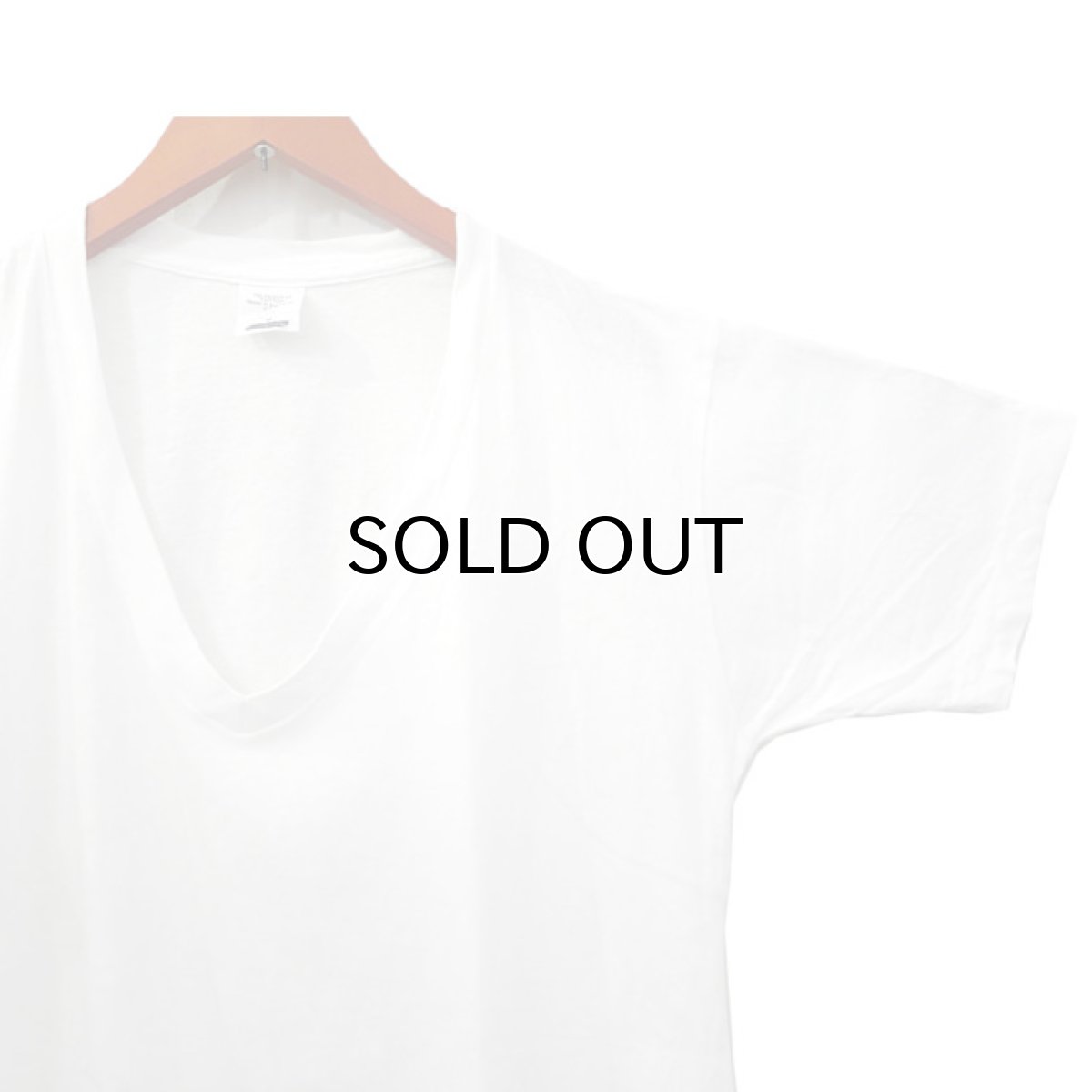 画像2: 00's U.S.Military All Cotton V-Neck T-Shirts  "made in U.S.A."　Dead Stock-one wash　WHITE　size XS (2)