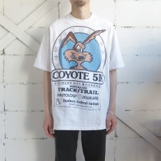 画像2: 1980's Hanes BEEFY "COYOTE 5K" Print T-Shirt　WHITE　size L-XL(表記XL) (2)