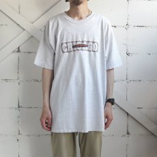 画像2: GILDAN "CHICAGO" Logo Print T-Shirt　ASH GREY　size XL(表記不明) (2)