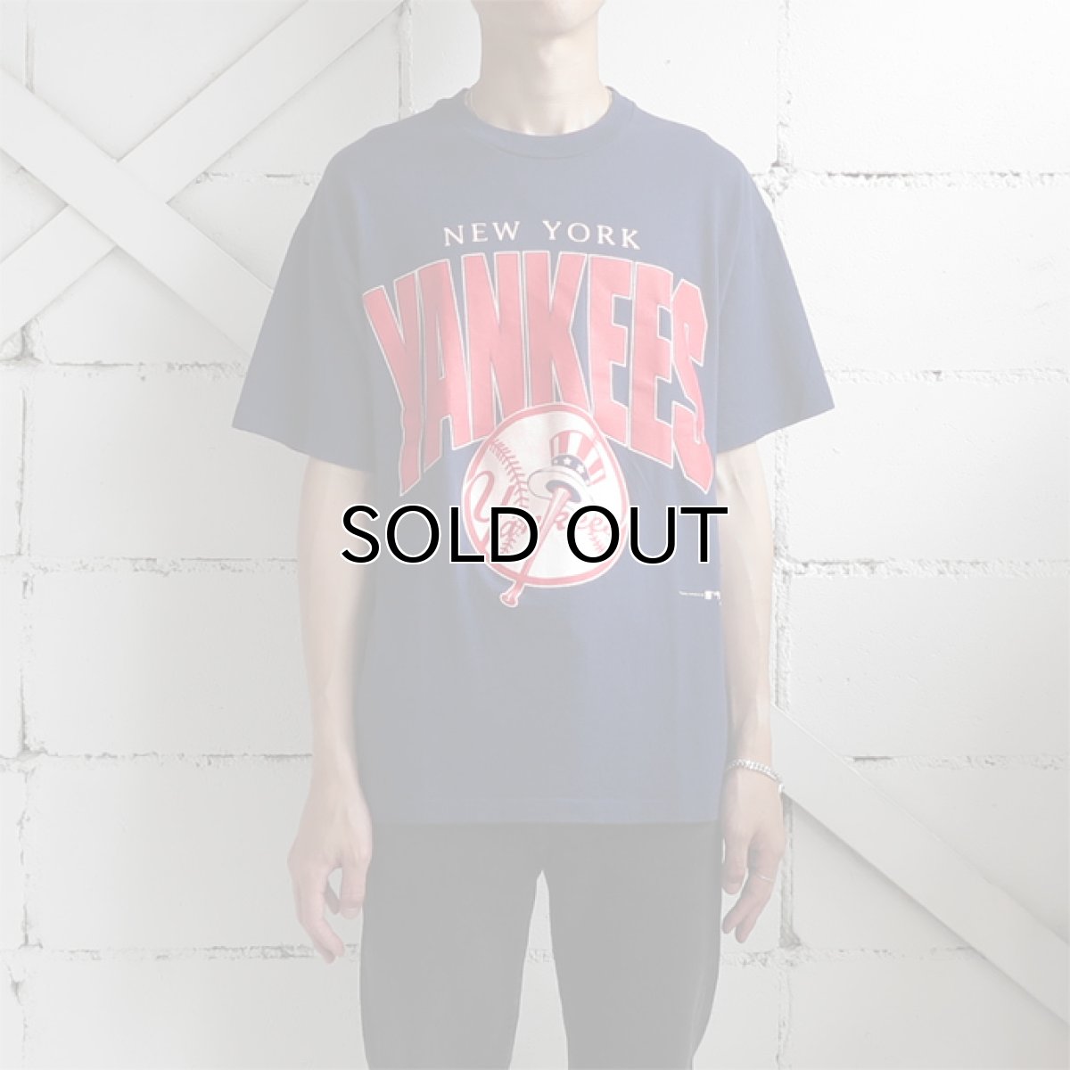 画像2: 1990's "NEW YORK YANKEES" Print T-Shirt　NAVY　size M-L (2)