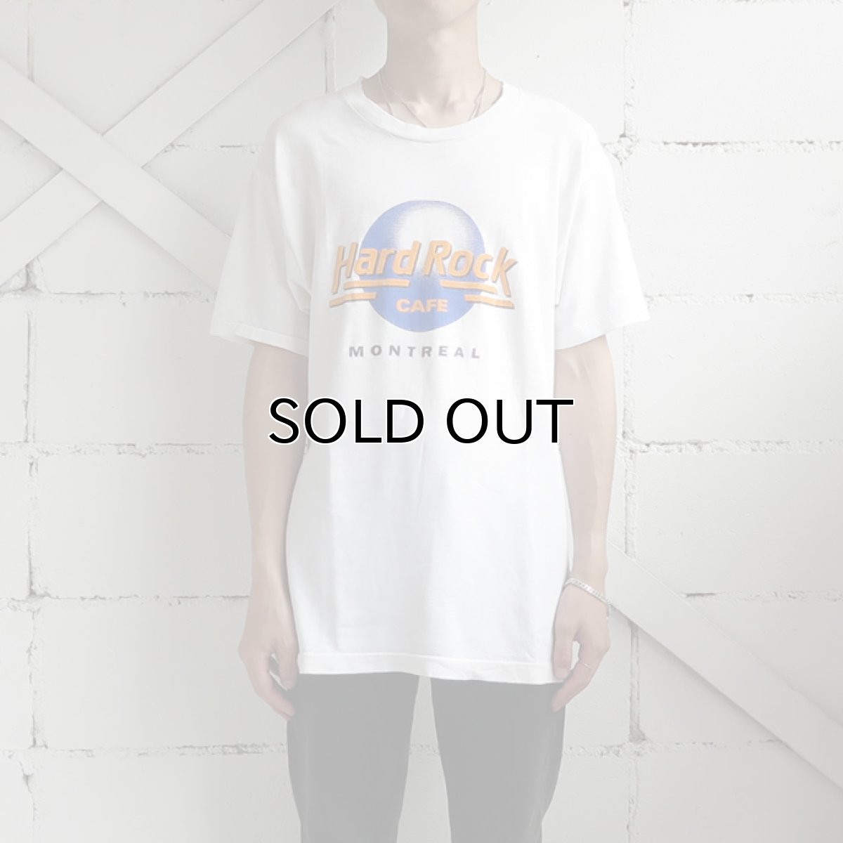 画像2: 1980's "Hard Rock CAFE" Print T-Shirt WHITE size M-L (2)