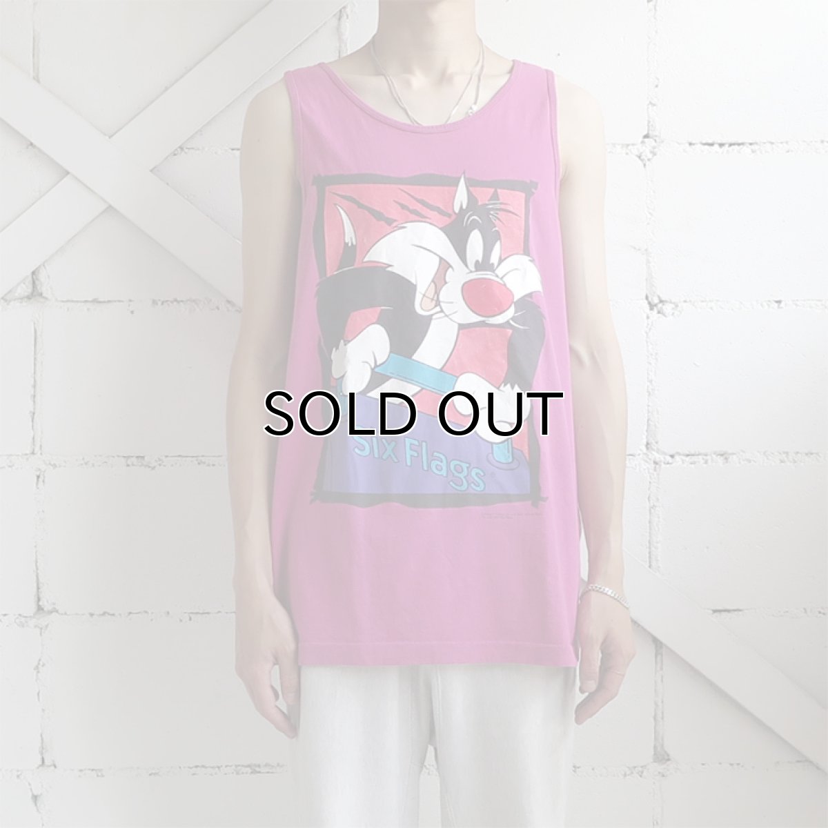 画像2: 1990's SIX FLAGS "LOONEY TUNES" Print Tank Top PINK size M-L (2)