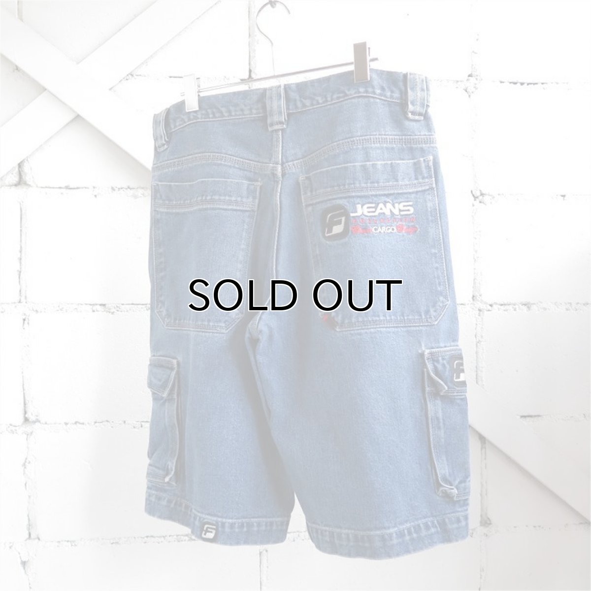 画像2: 1990's "FUBU JEANS" Baggy Fit Denim Cargo Shorts BLUE DENIM size W34INCH (2)