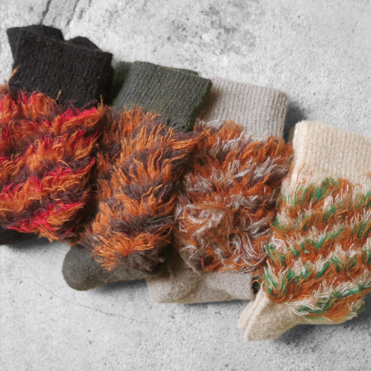 画像3: SHOWATABÉ "MULTI COLOR SHAGGY SOCKS" -the poem exclusive-　size MEN'S FREE (3)